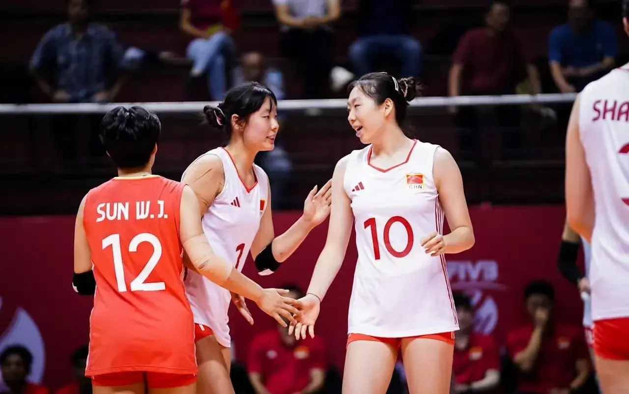 女排世锦赛, 的处罚结果, 的副攻单琳