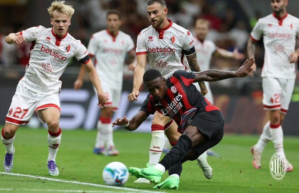 斯图皮尼安, 助理教练兰, 当时伊布被