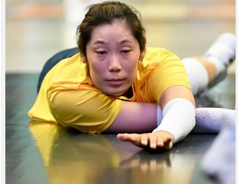 无论是对朱, div 无论是对朱, div