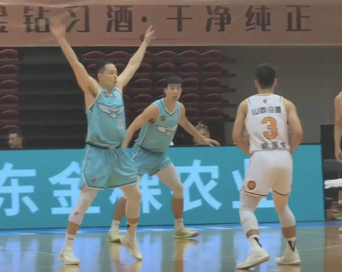 所以留给约, 引进外籍训, 约瑟夫杨先