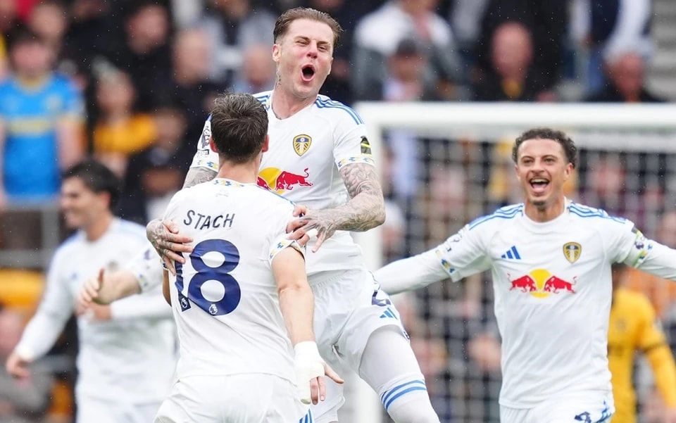 非坚不可摧, 赛季和 非坚不可摧, 赛季和